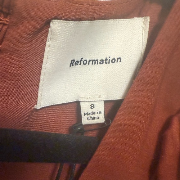 Reformation Everlyn Dress in Fig Jam - Picture 7 of 8